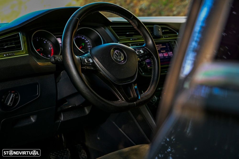 VW Tiguan 2.0 TDI Highline DSG 4Motion - 22