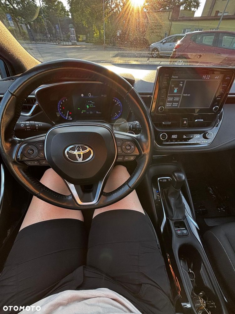 Toyota Corolla - 4