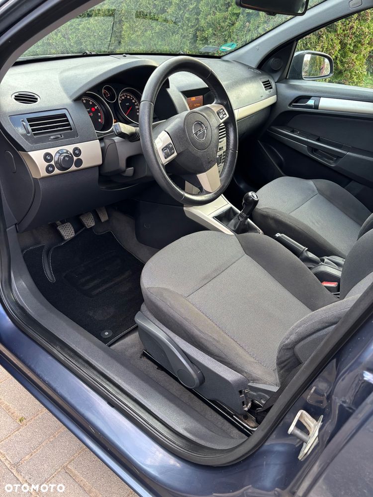 Opel Astra 1.6 Color Edition - 7