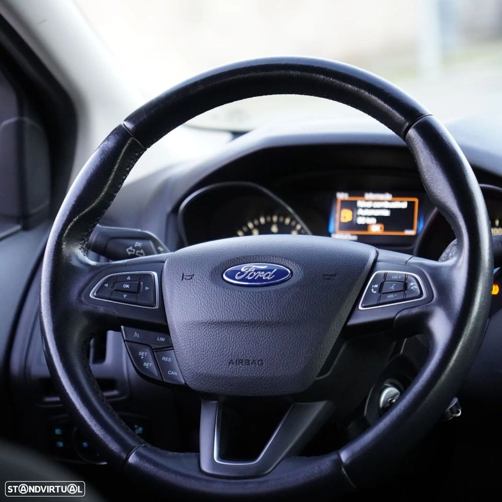 Ford Focus 1.0 EcoBoost Active - 8