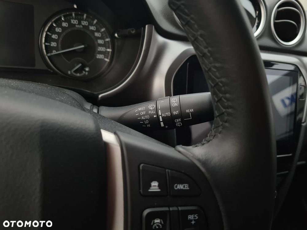 Suzuki Vitara 1.4 Boosterjet mHEV Premium Plus 2WD - 14