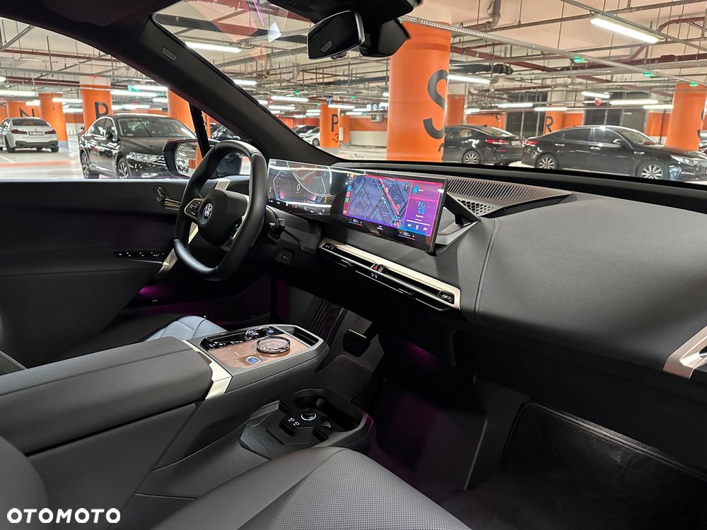 BMW iX xDrive40 76.6kWh - 10