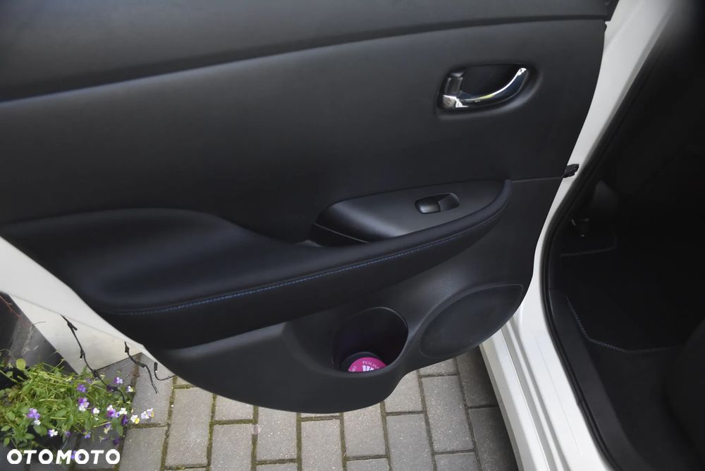 Nissan Leaf - 19