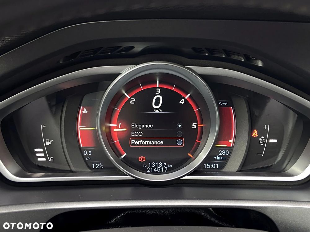 Volvo V40 D2 You - 32