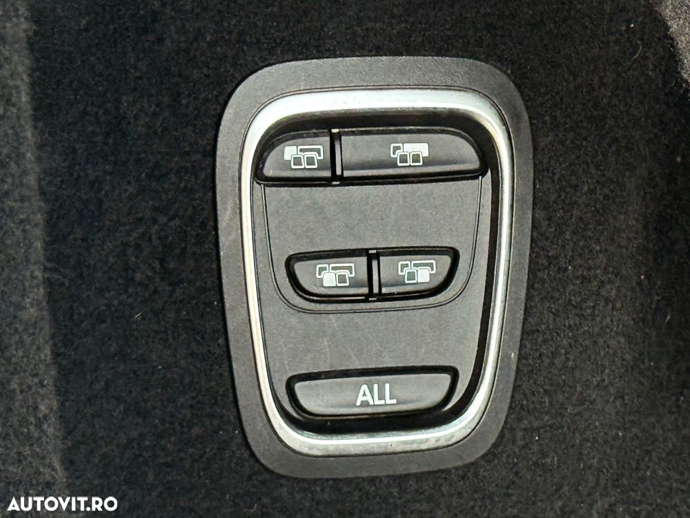 Renault Grand Scenic ENERGY dCi 110 INTENS - 22