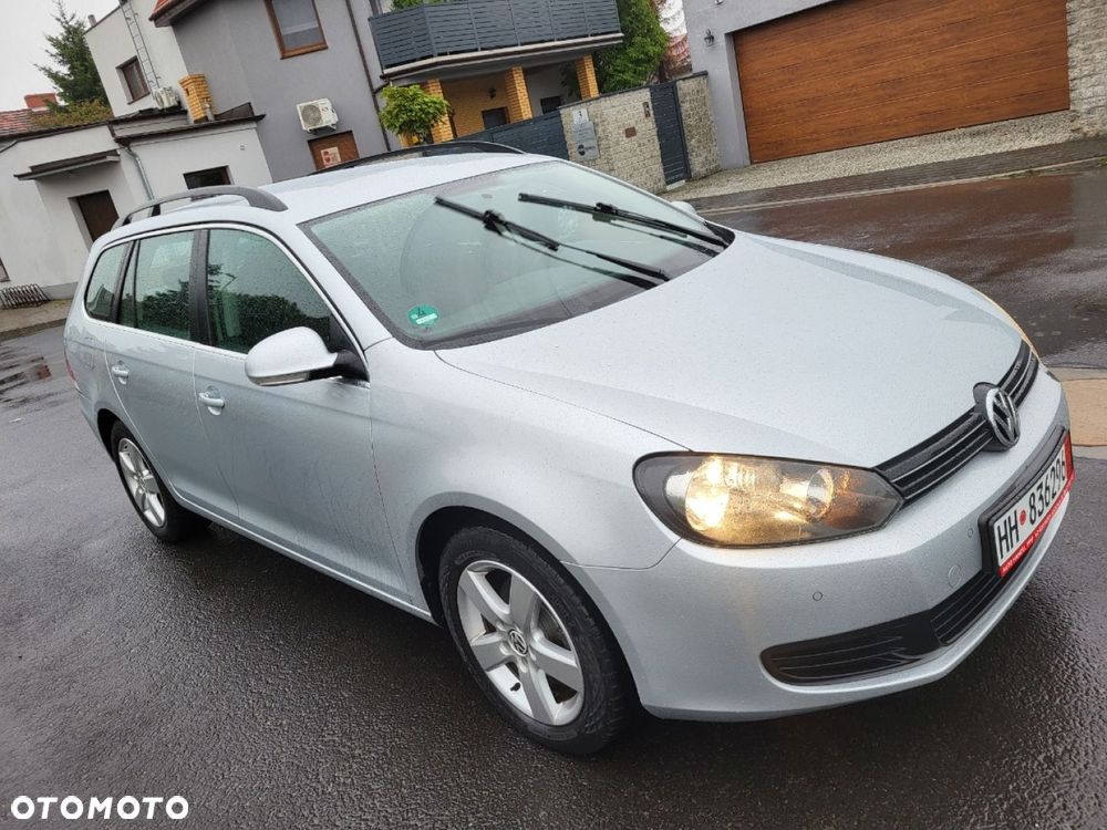 Volkswagen Golf - 1