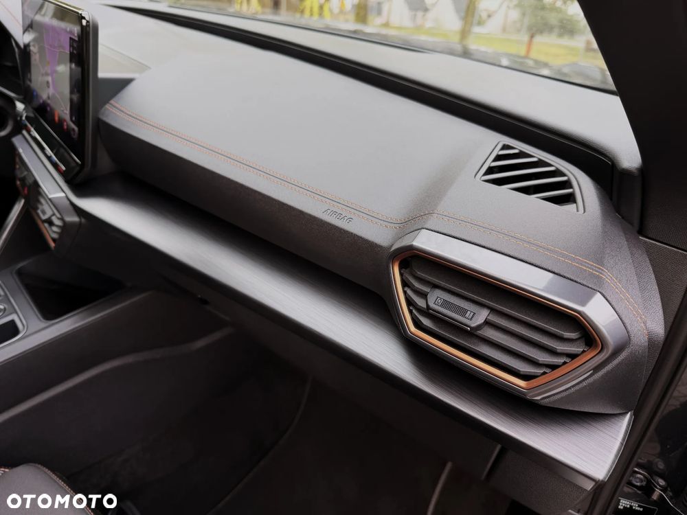 Cupra Formentor 1.4 e-Hybrid DSG Priority - 31