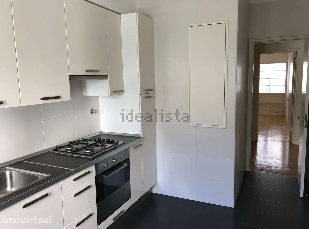 T2 Lisboa, Benfica - Rua dos Arneiros - Grande imagem: 4/14
