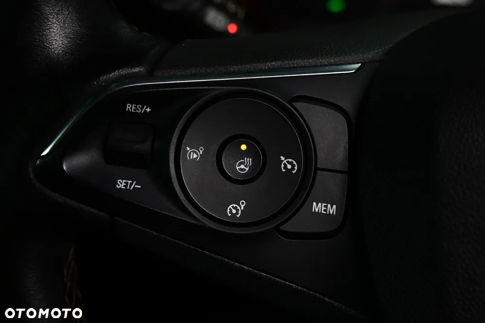 Opel Grandland X 1.2 T Innovation S&S - 28