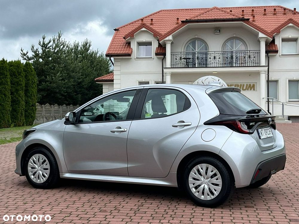 Toyota Yaris - 16