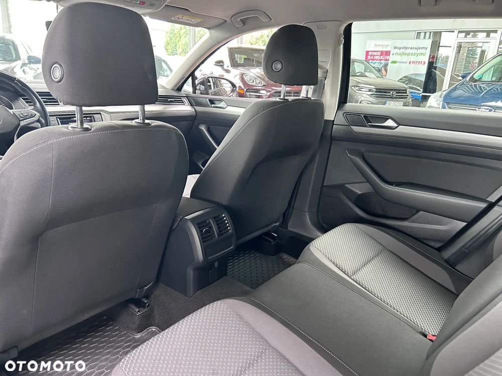 Volkswagen Passat 1.5 TSI EVO Essence - 15
