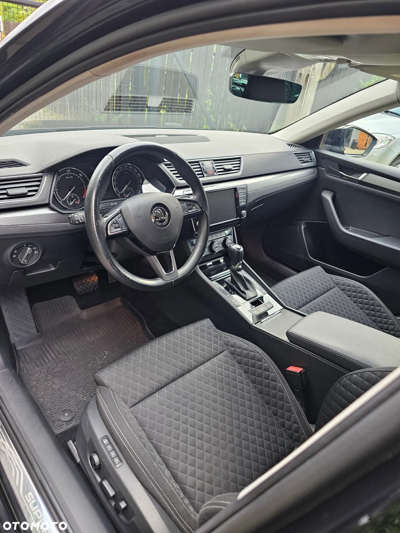 Skoda Superb 2.0 TDI DSG Style - 10