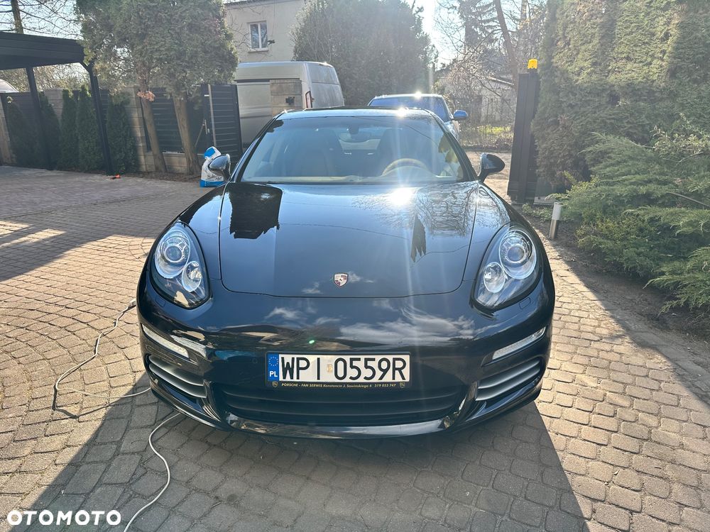 Porsche Panamera 4 PDK - 1