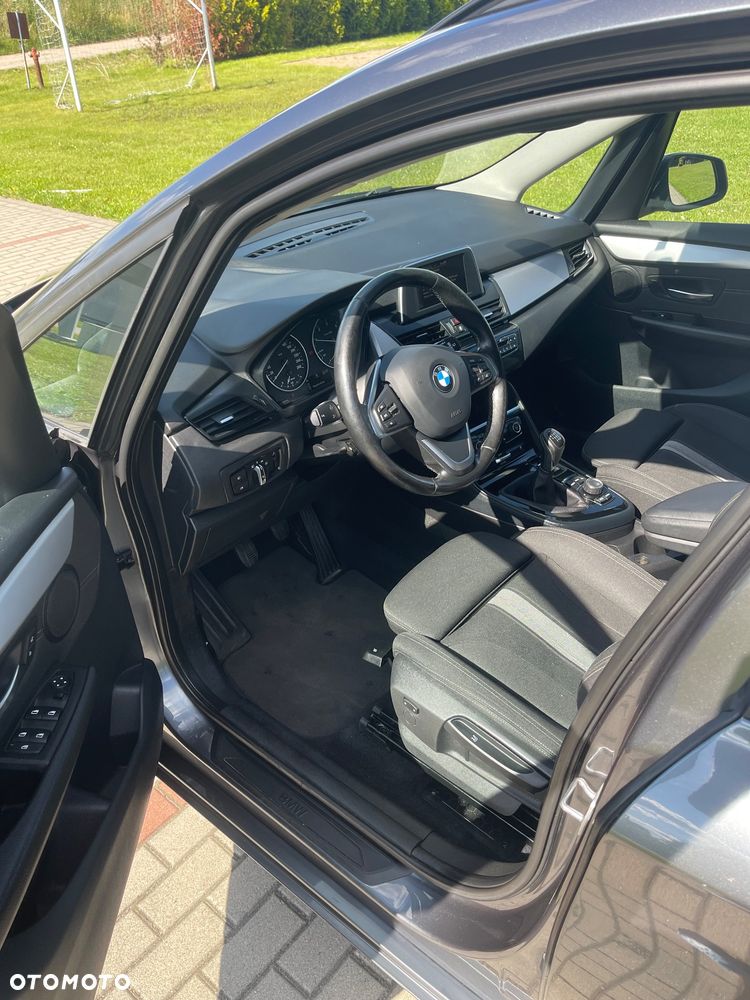 BMW Seria 2 216d Luxury Line - 13