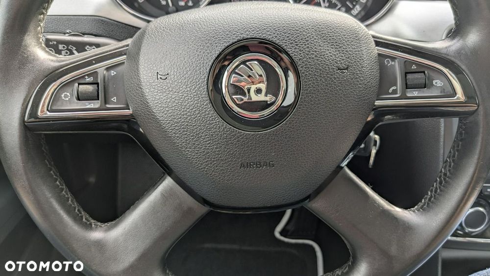 Skoda Superb 1.6 TDI Active Greenline - 32