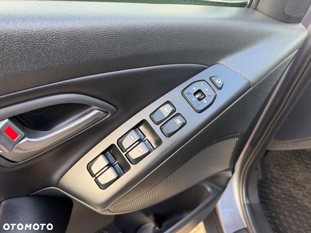 Hyundai ix35 2.0 2WD Automatik Trend - 25