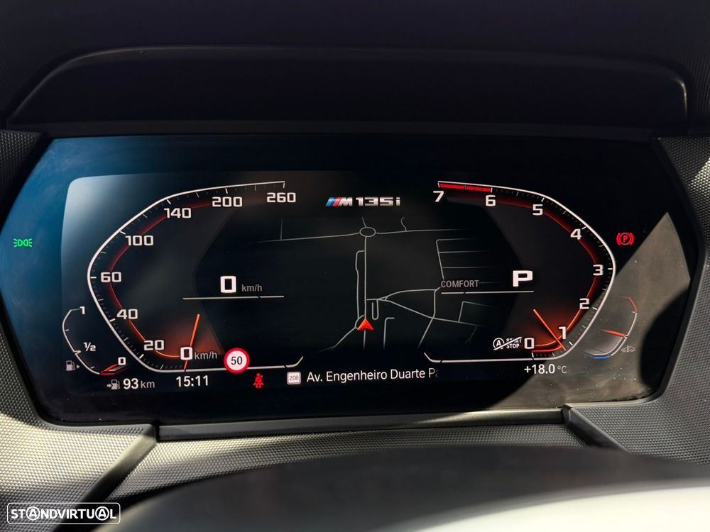 BMW M135i xDrive - 33