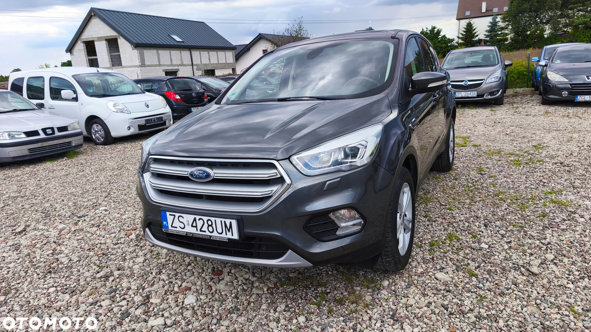 Ford Kuga 1.5 EcoBoost 2x4 Titanium - 2