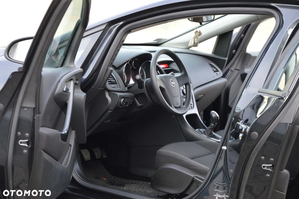 Opel Astra 1.4 Enjoy - 32