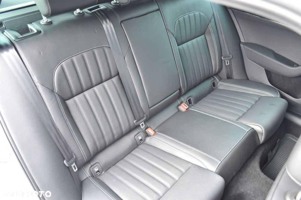 Skoda Superb 2.0 TSI L&K DSG - 34