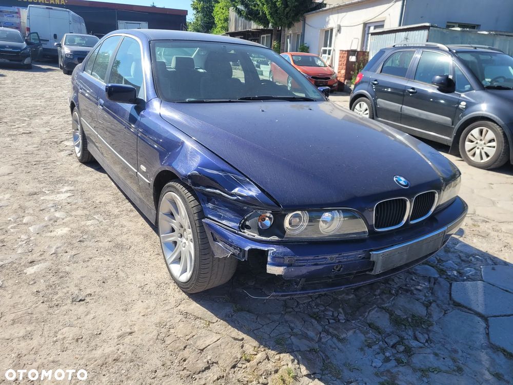 BMW Seria 5 523i - 11
