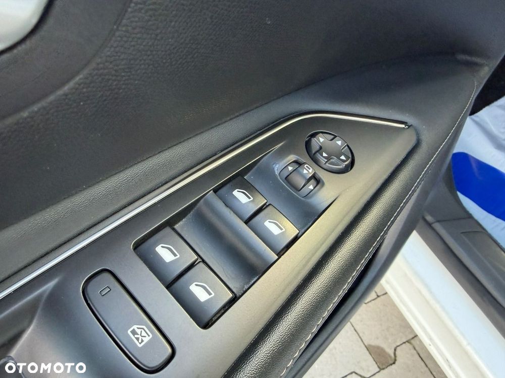 Peugeot 3008 BlueHDi 130 Stop & Start EAT8 Allure - 15