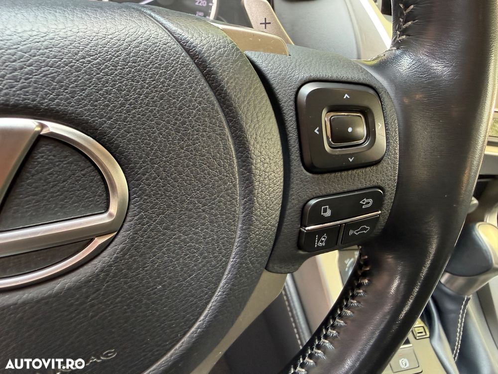 Lexus Seria NX 300h Style Edition - 17