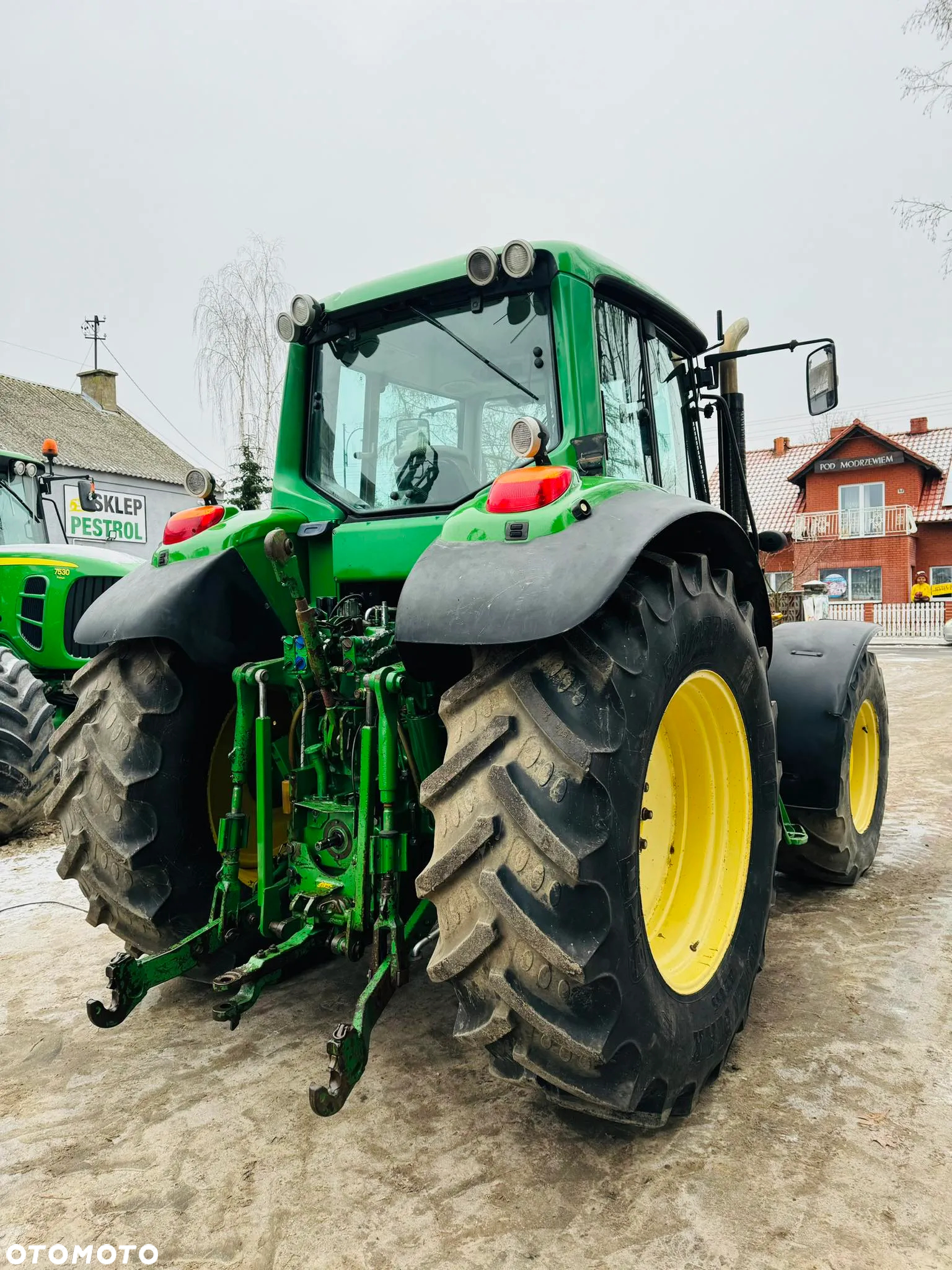 John Deere 6930 - 8