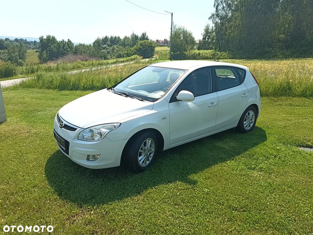 Hyundai i30 2.0 Premium - 2