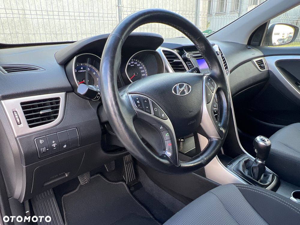 Hyundai i30 1.6 Style - 14