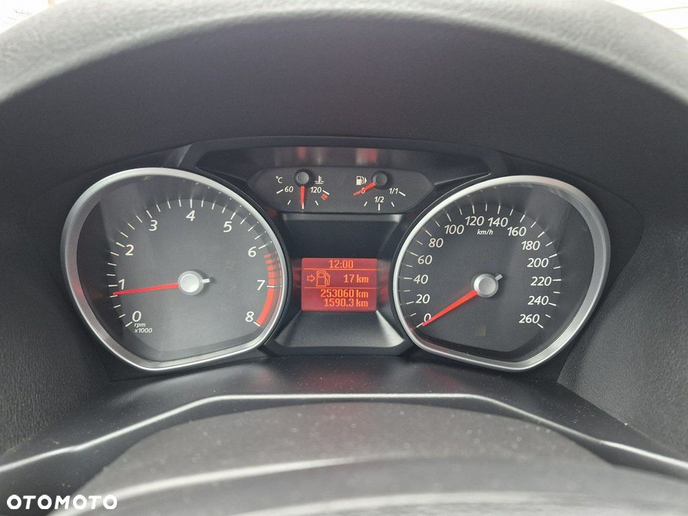 Ford Mondeo - 27
