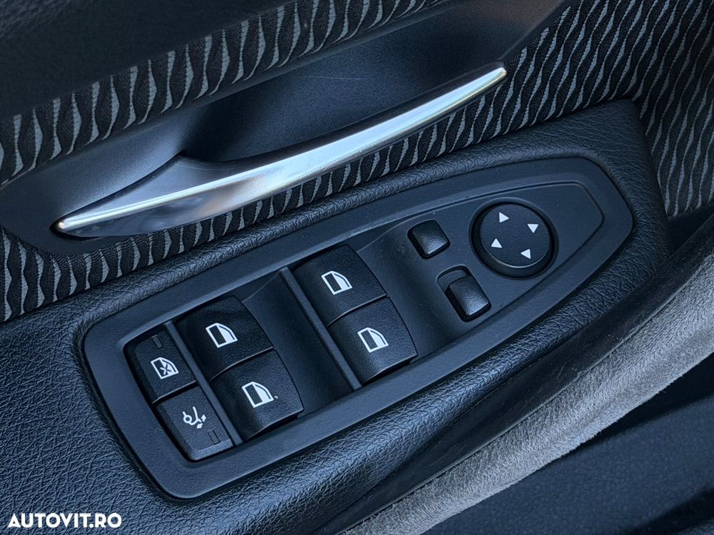 BMW Seria 3 320i Advantage - 24