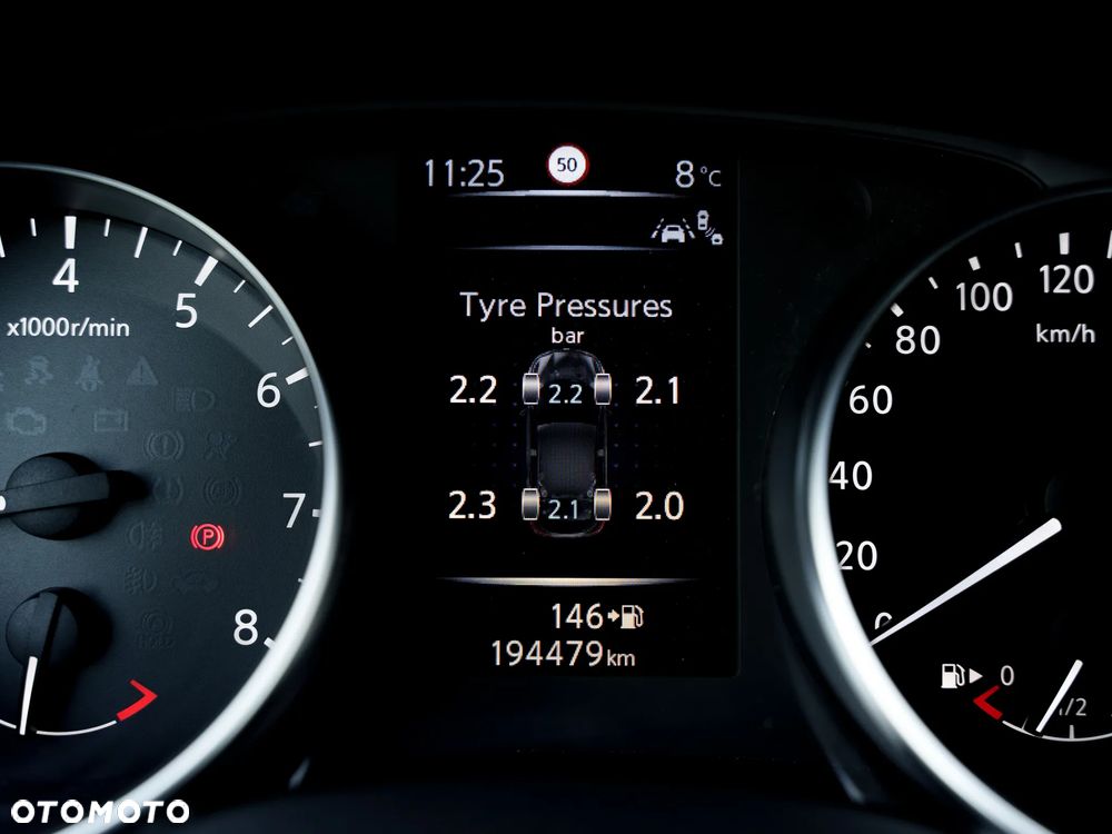 Nissan Qashqai 1.2 DIG-T N-Connecta EU6 - 28