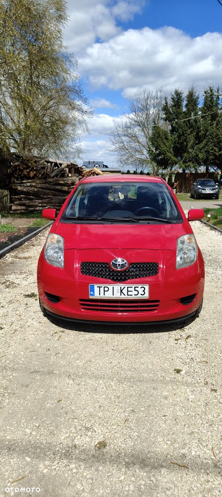 Toyota Yaris 1.3 - 12