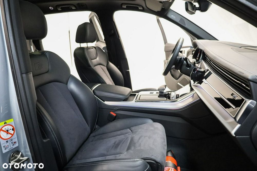 Audi Q7 - 24
