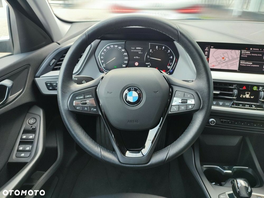 BMW Seria 1 - 22