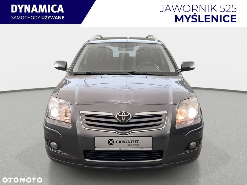 Toyota Avensis - 4