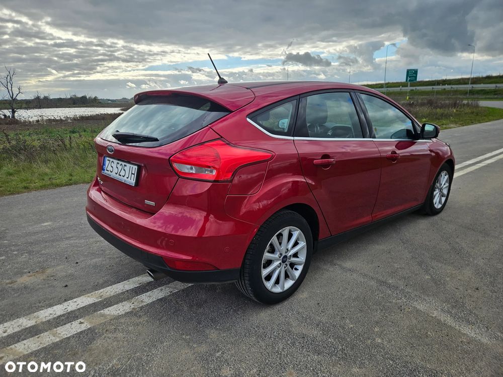 Ford Focus 1.5 EcoBoost Titanium ASS - 9