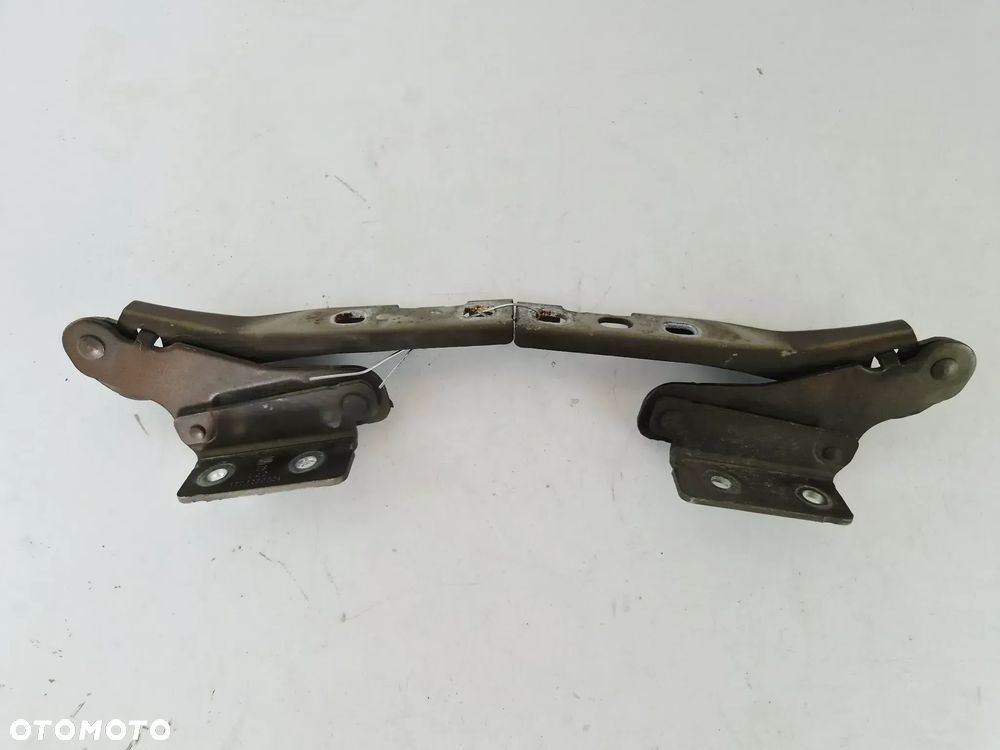 Zawiasy Maski Zawias Lewy + Prawy Seat Exeo 3R0823301A 3R0823302A