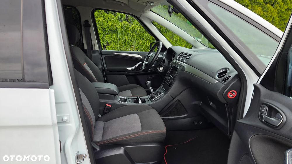 Ford Galaxy 2.0 TDCi Titanium - 28
