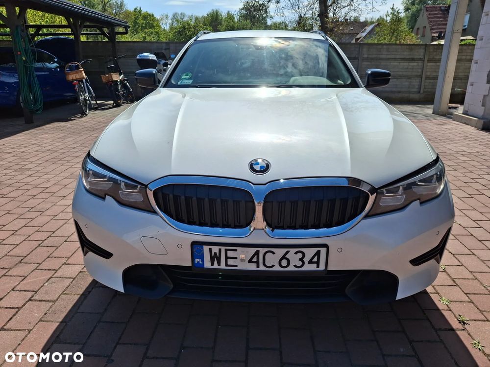 BMW Seria 3 318i - 7
