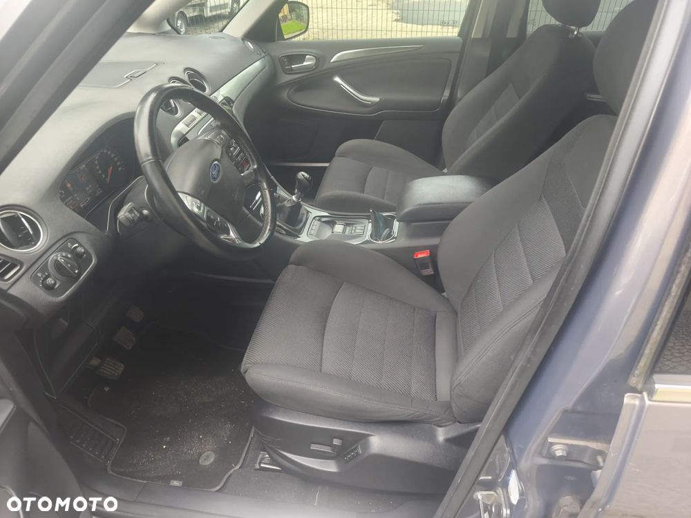 Ford Mondeo 2.0 TDCi ECOnetic Business Edition - 12