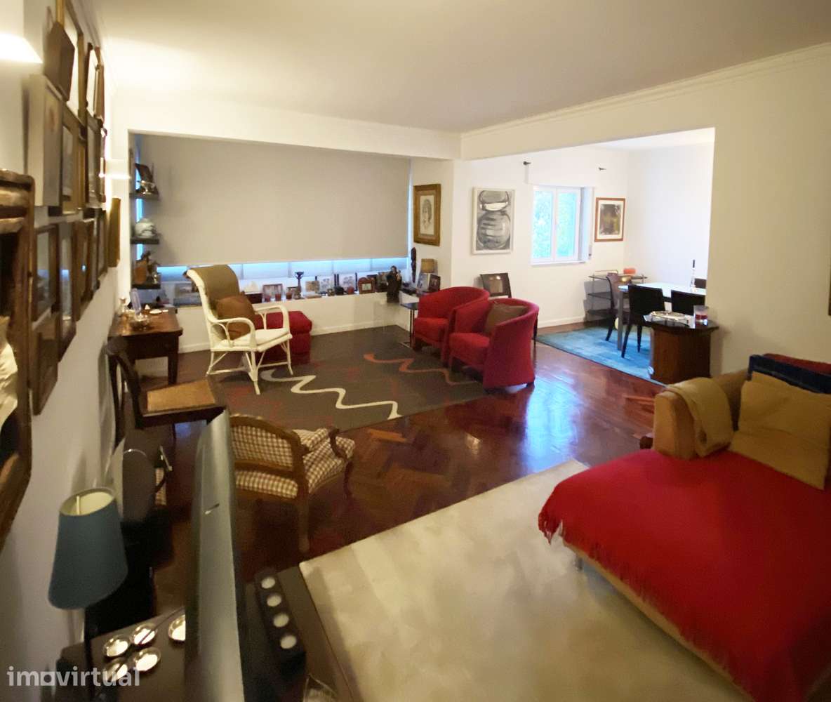T2 com muito boas áreas (100m²), muita luz  e arrecadação - Grande imagem: 4/26