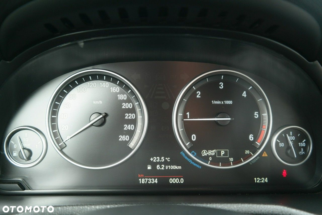 BMW X3 sDrive18d Advantage - 20