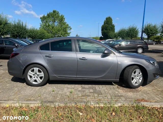 Opel Insignia - 1