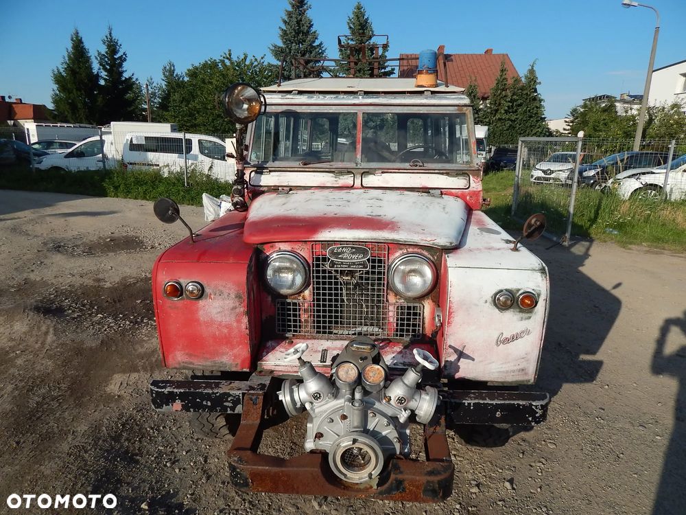 Land Rover Defender - 2