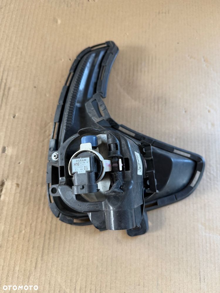 Lewa Oryginalna Kratka Ramka Zderzaka Przód Halogen Toyota Yaris 4 IV - 3