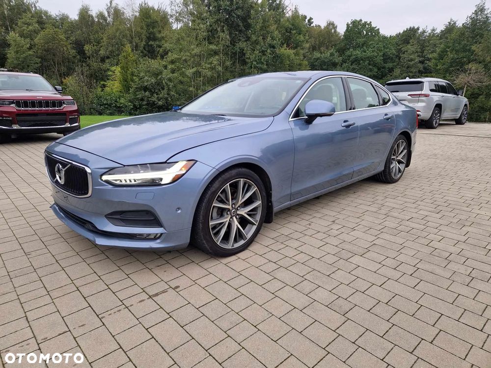 Volvo S90 T5 Momentum - 1
