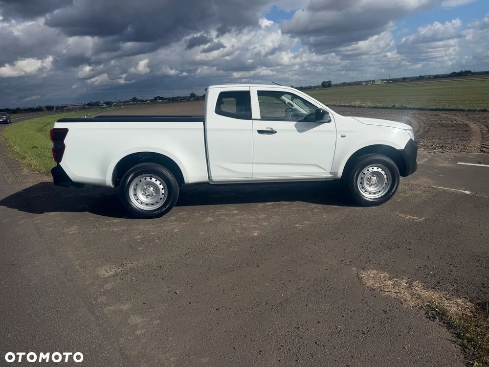 Isuzu D-Max - 4