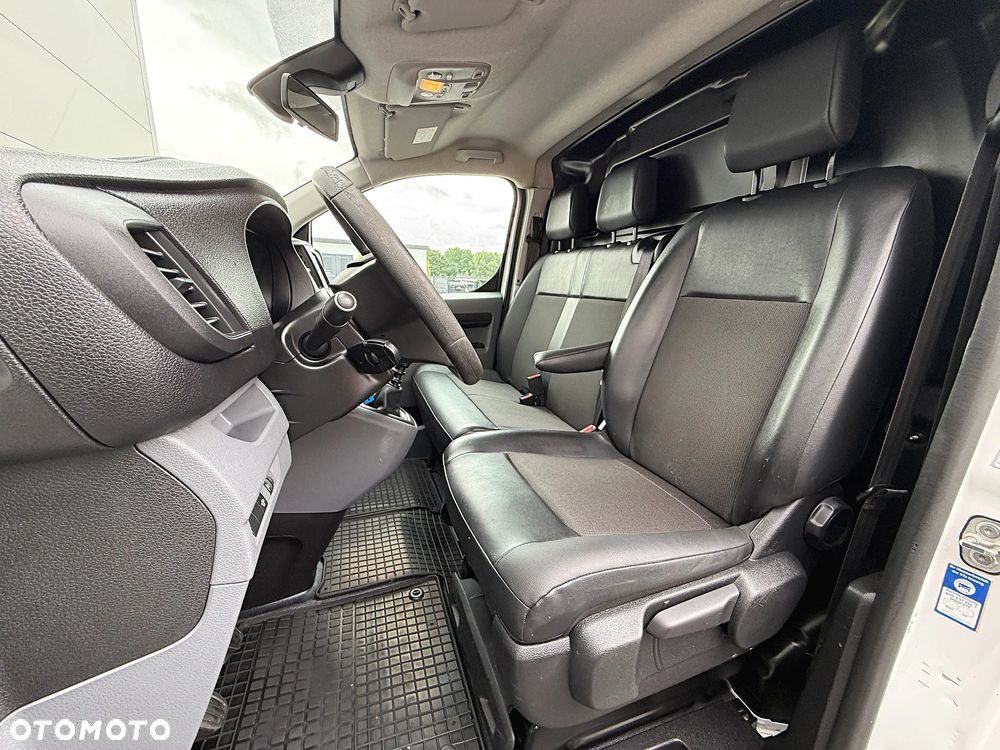 Opel Vivaro - 18